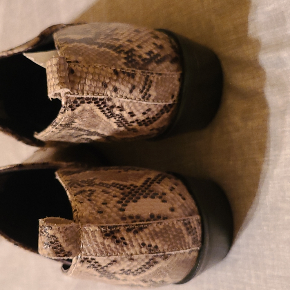 Booties - Picture 3 of 7